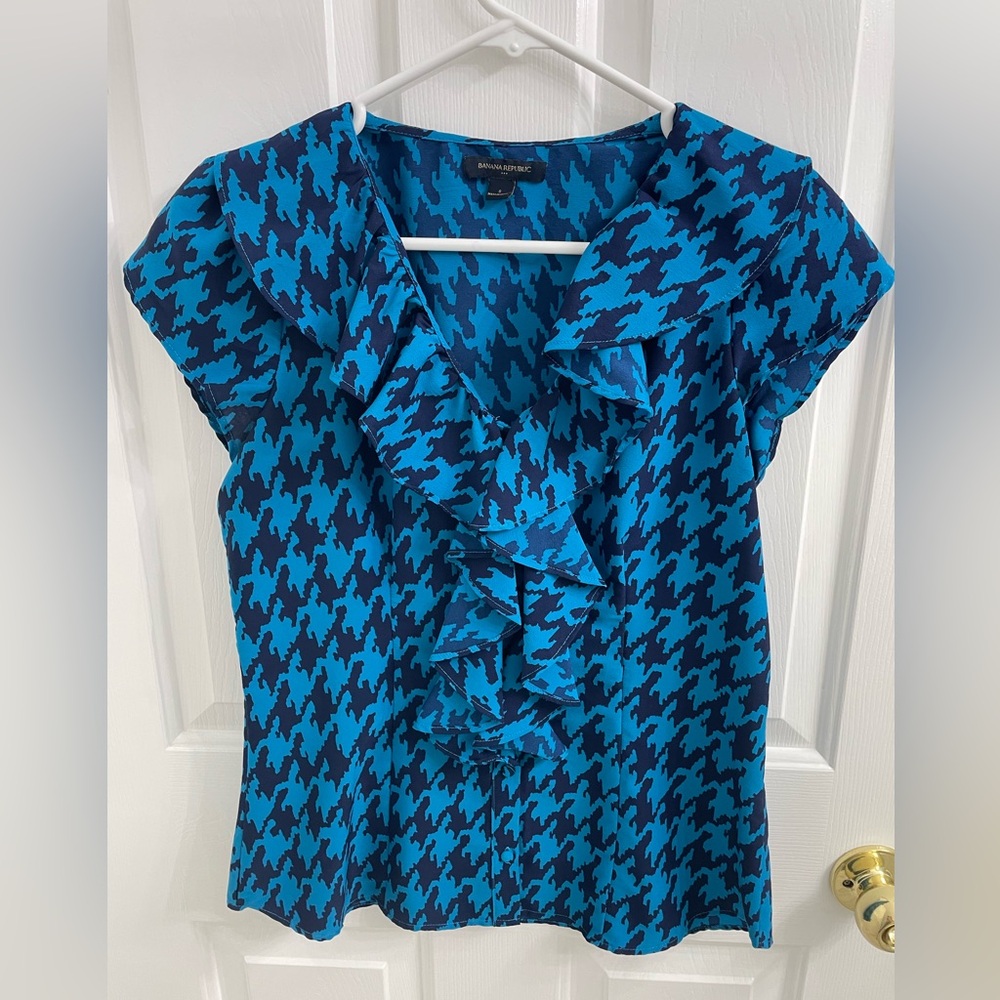 EUC Banana Republic Houndstooth Button Down Ruffle Blouse Sz S